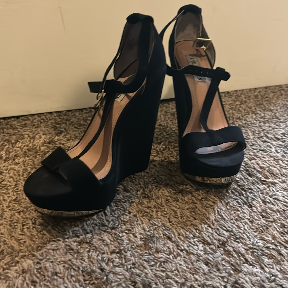 💕Steve Madden Wedges Black Suede